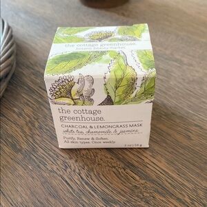 Cottage Greenhouse Charcoal & Lemongrass mask